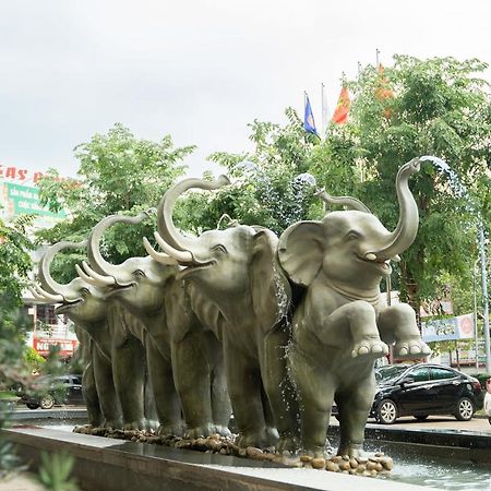 Elephants Hotel Buon Ma Thuot Εξωτερικό φωτογραφία